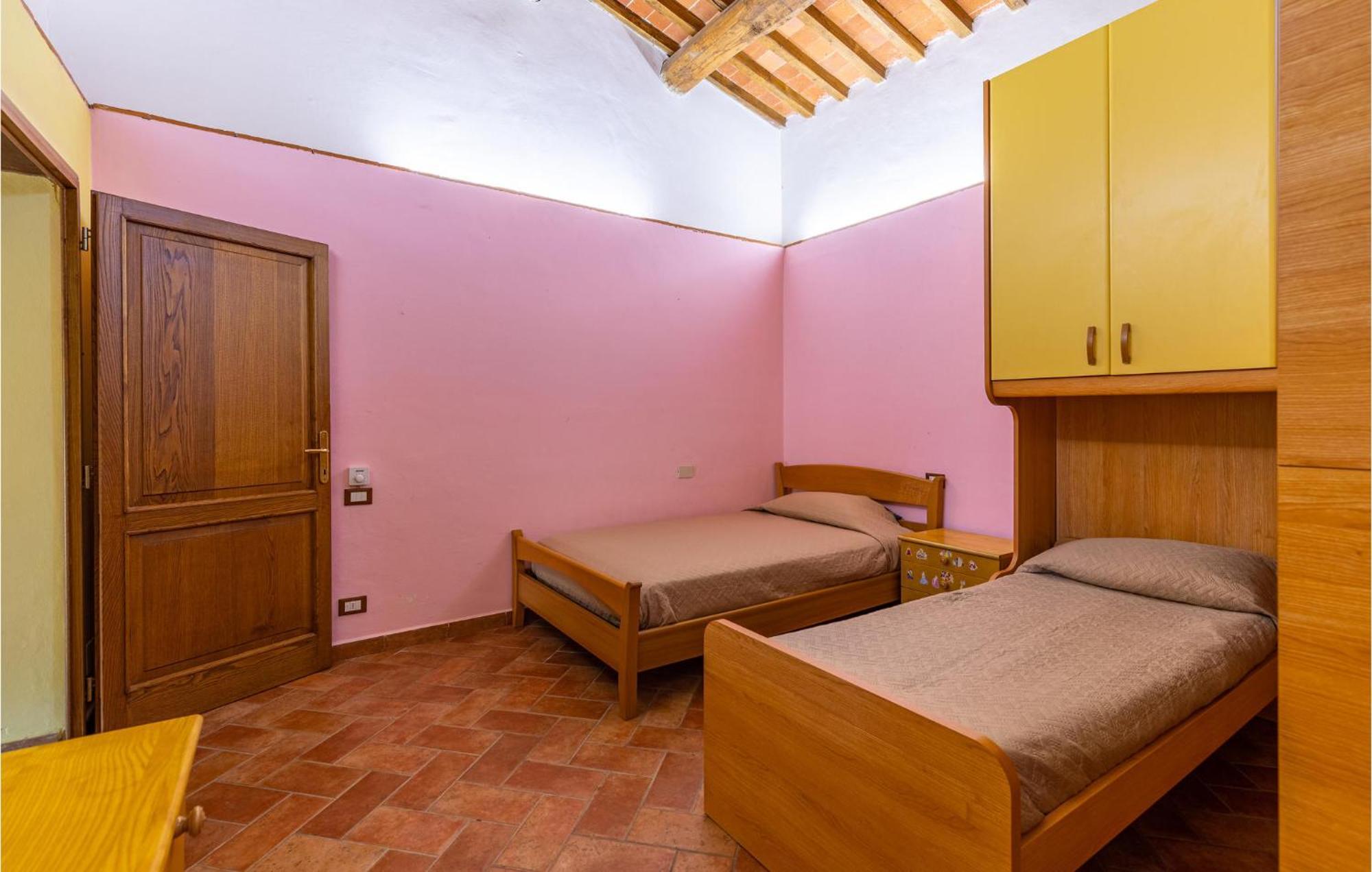 Awesome Home In Marliana With Kitchenette Kültér fotó