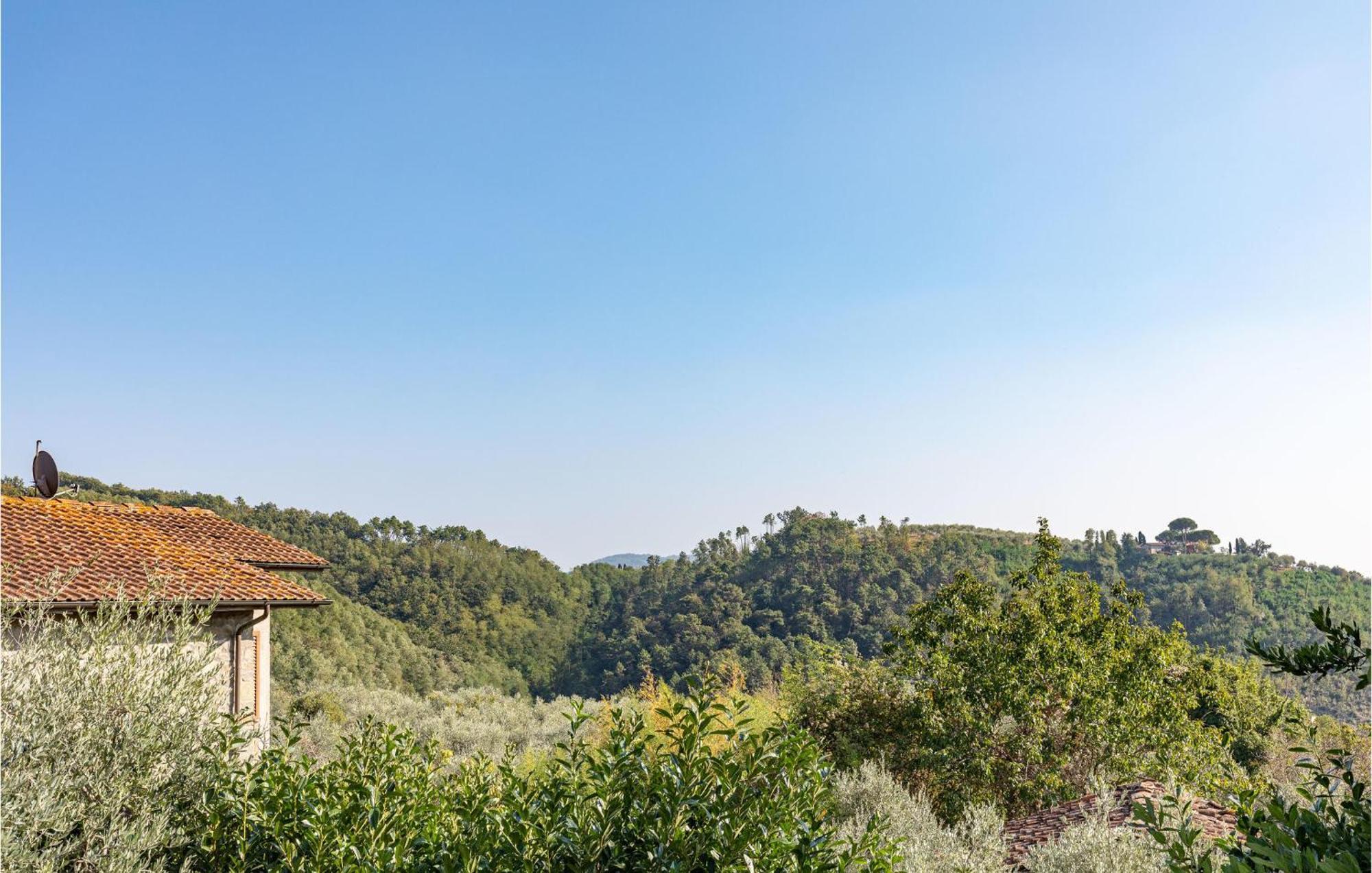 Awesome Home In Marliana With Kitchenette Kültér fotó