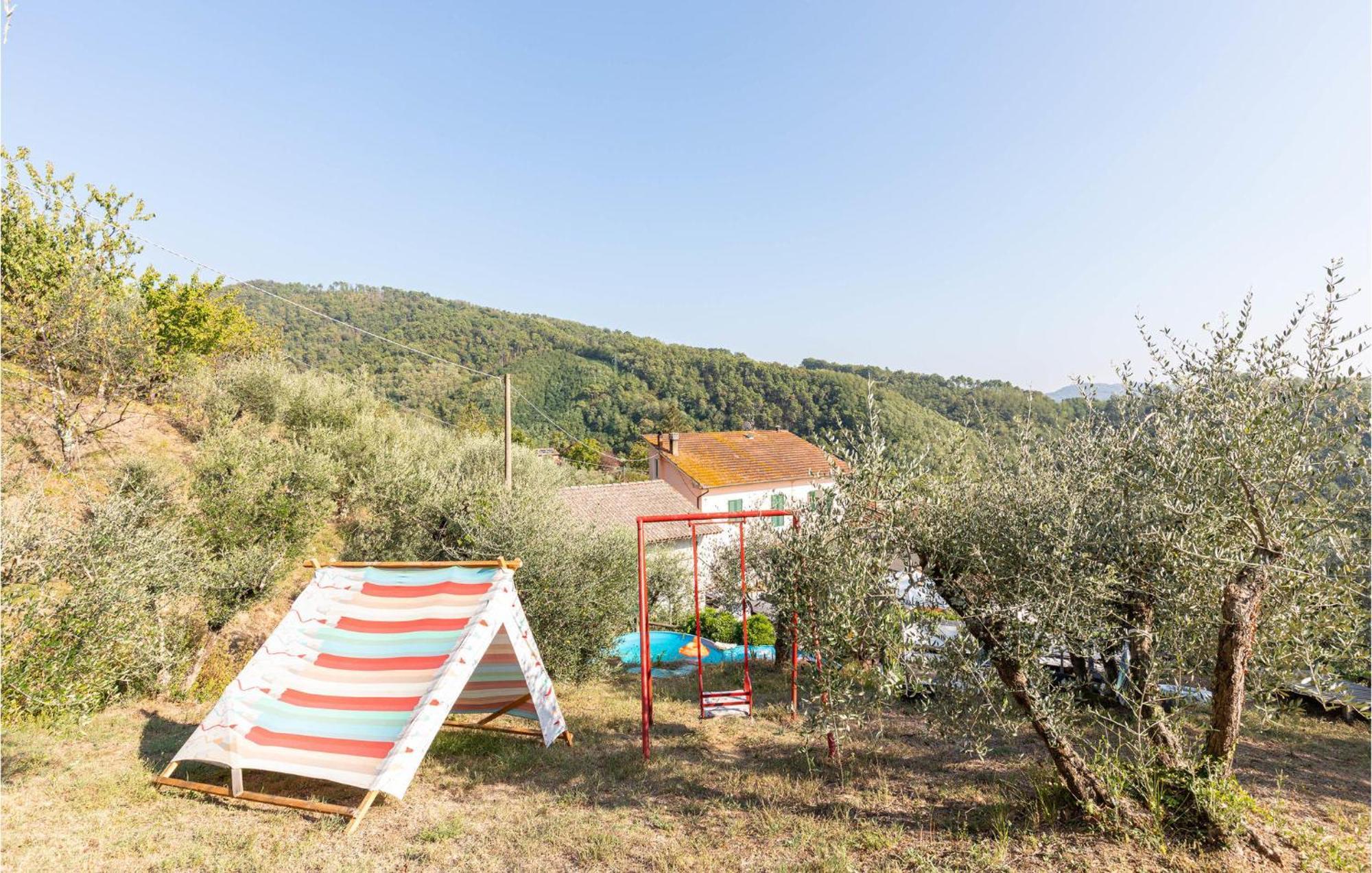 Awesome Home In Marliana With Kitchenette Kültér fotó