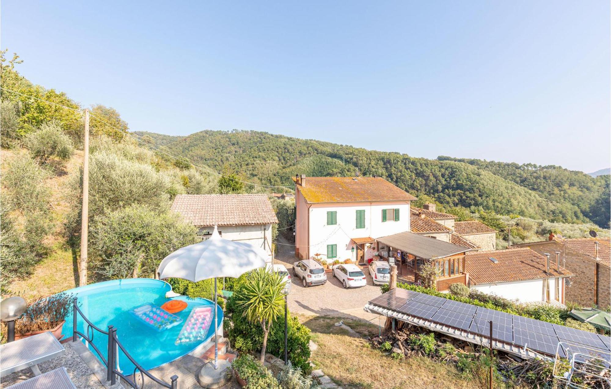 Awesome Home In Marliana With Kitchenette Kültér fotó