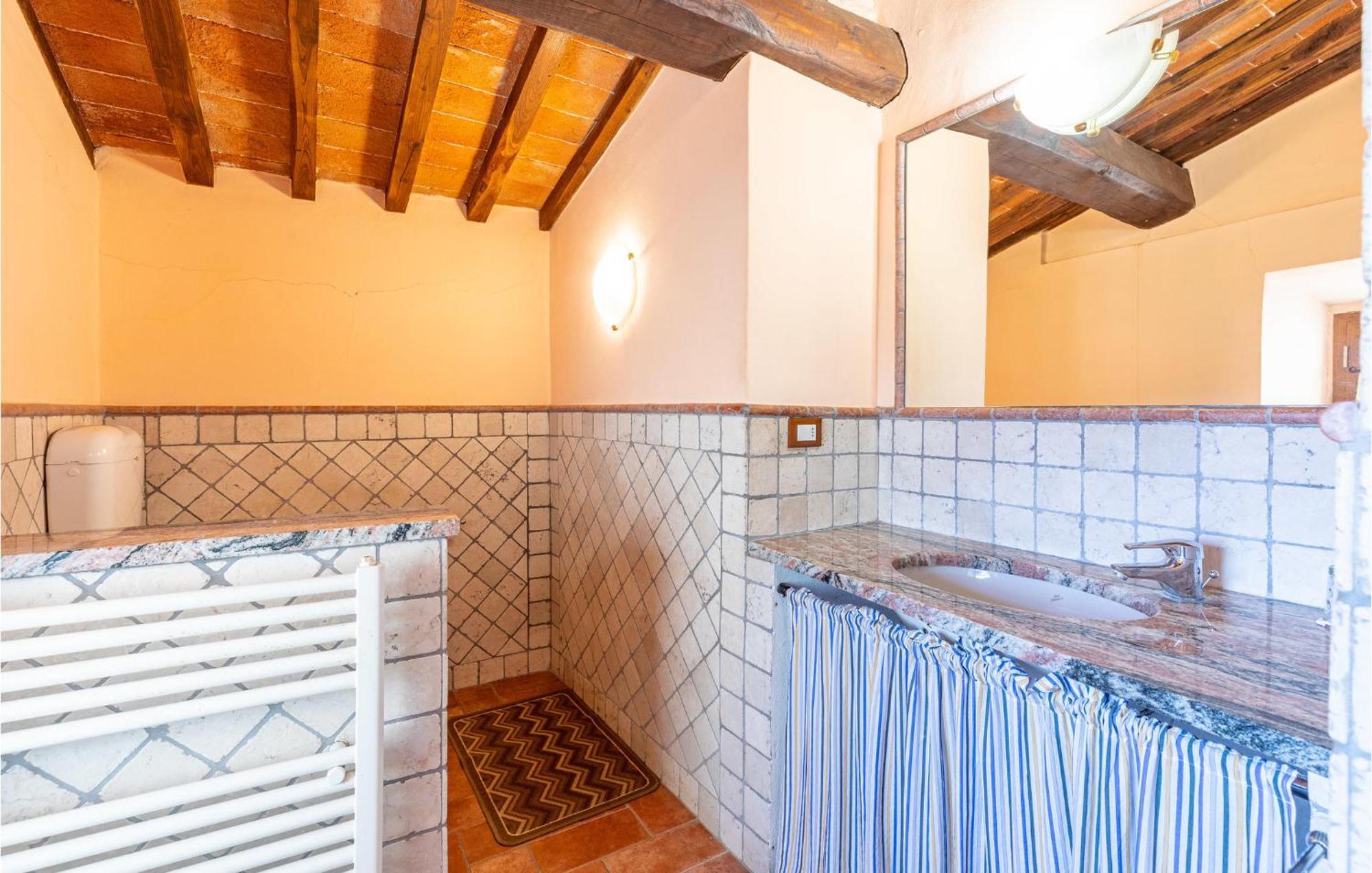 Awesome Home In Marliana With Kitchenette Kültér fotó