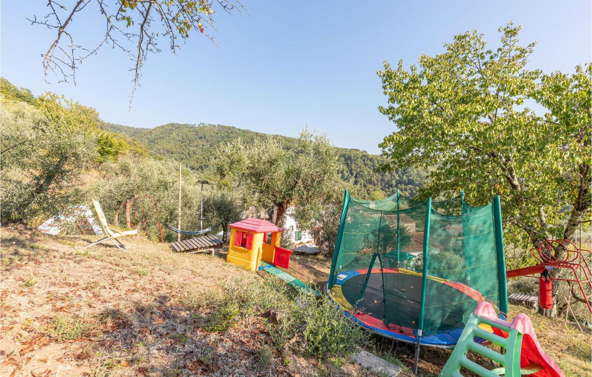 Awesome Home In Marliana With Kitchenette Kültér fotó